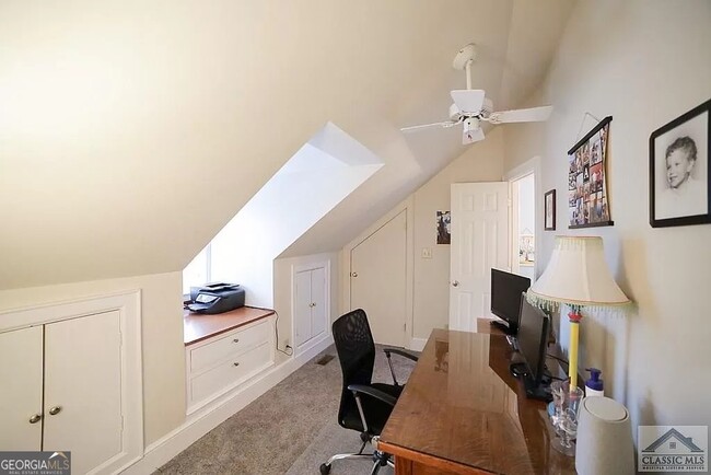 Building Photo - 482 Highland Ave