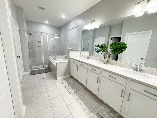 Building Photo - 1738 Farmstead Ln