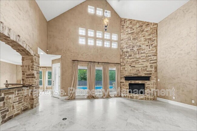 Building Photo - 129 Acorn Ln