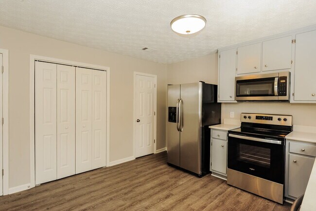 Building Photo - 812 Overlook Trail