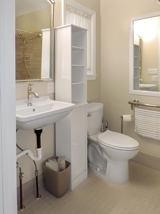 Building Photo - 37183 Vargo