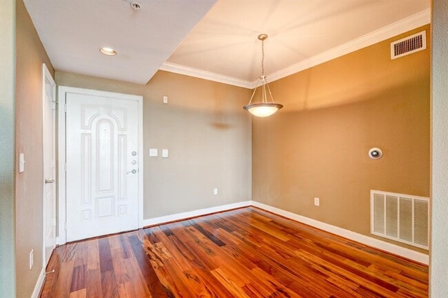 Building Photo - 2299 Lone Star Dr