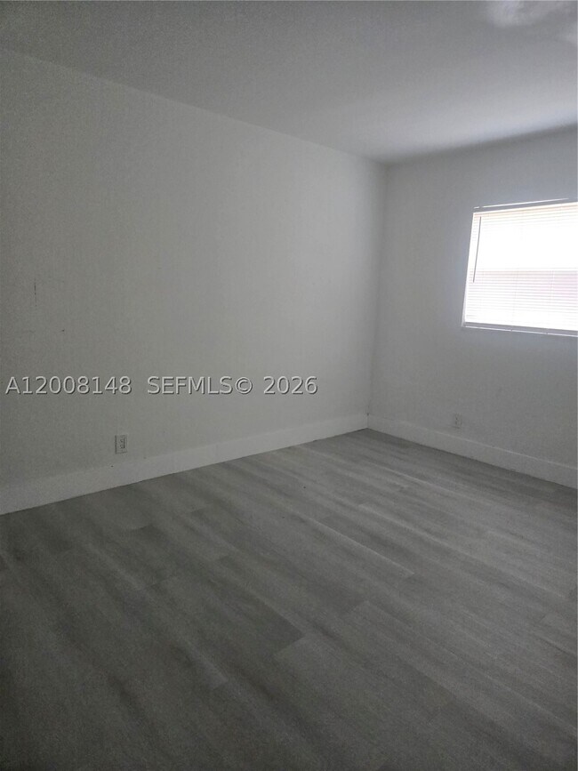 Building Photo - 4090 NW 31st Terrace