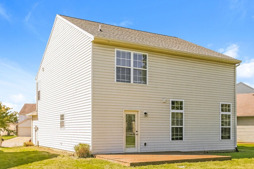 Building Photo - 15510 Wandering Way