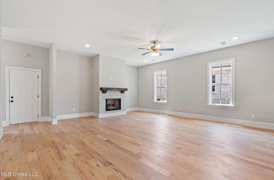 Building Photo - 2534 AC Freeman Dr W