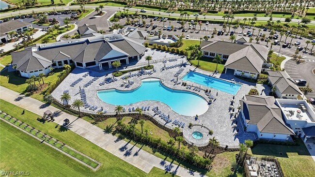 Building Photo - 15940 Grassland Ln