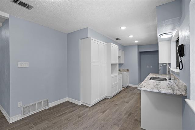 Building Photo - 1801 Ridgecrest Dr