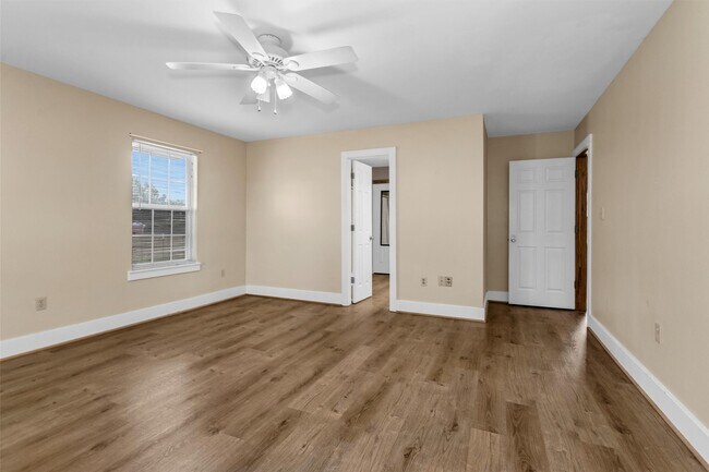 Building Photo - 7581 County Rd 333
