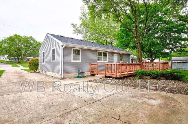 Building Photo - 2928 Vine St