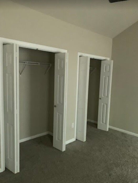 Building Photo - 4404 Ravenwood Dr