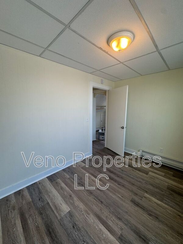 Building Photo - 91 Egbert St