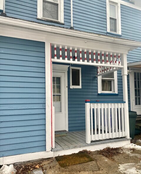 Building Photo - 800 Electric St