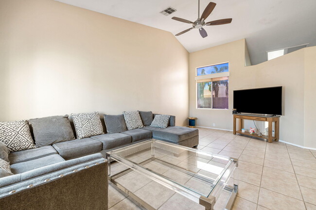 Building Photo - 68215 Pasada Rd