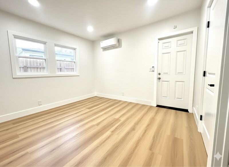 Building Photo - 854 Orange Ave