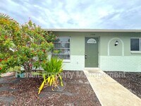 Building Photo - 1326 SE 24th Ave