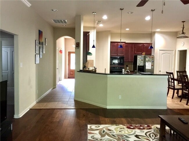 Building Photo - 7217 Othello Cove