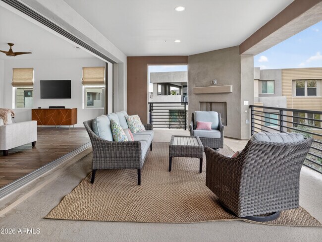 Building Photo - 11673 N 136th St