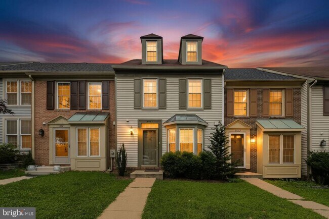 Building Photo - 8867 Willowwood Way
