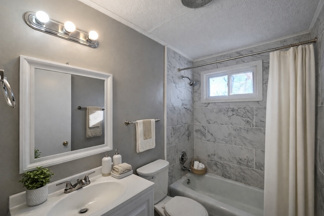 Building Photo - 108 Tandy Dr