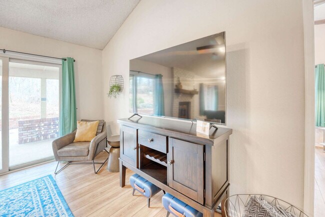 Building Photo - 3204 Cardinal Creek Cir