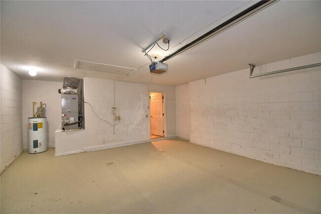 Building Photo - 223 Grouper Ct