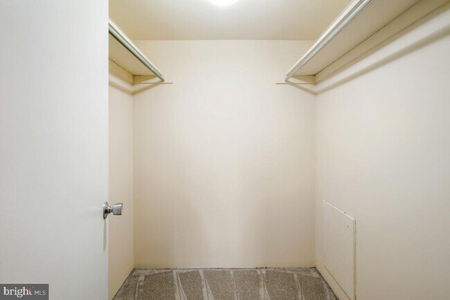 Building Photo - 7505 Democracy Blvd