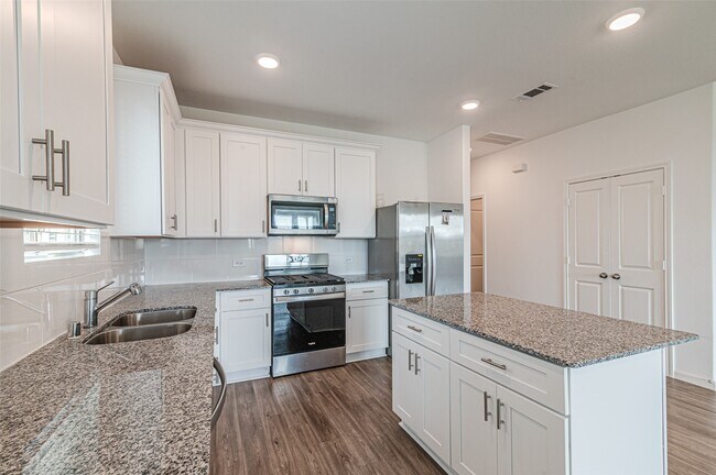 Building Photo - 21119 Turtle Gln Ln