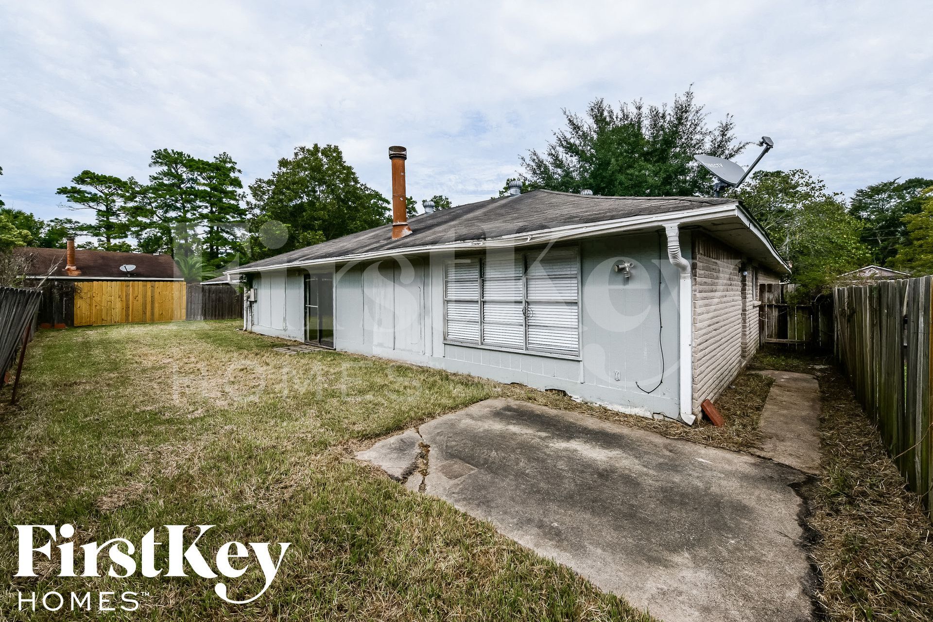 Building Photo - 22219 Oakhill Gate Dr