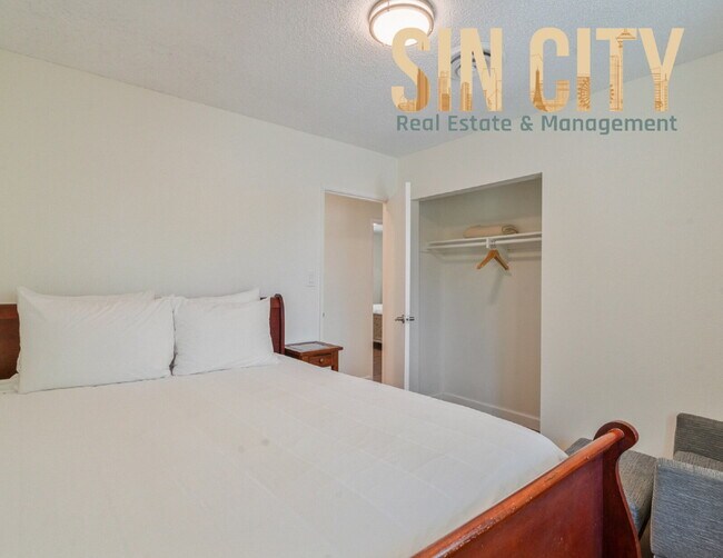 Building Photo - "Charming 4-Bedroom Retreat in Las Vegas –...