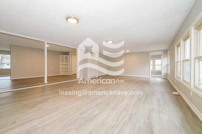 Building Photo - 7700 E 108 Terrace