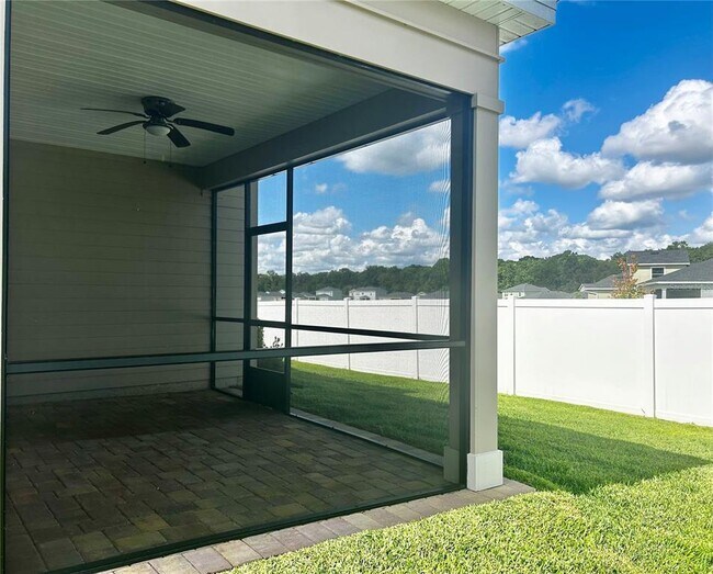 Building Photo - 4530 NW 14th Lp