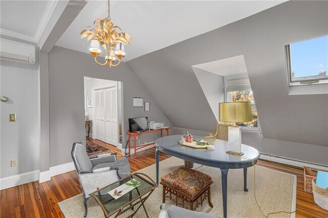 Building Photo - 30 Bull St