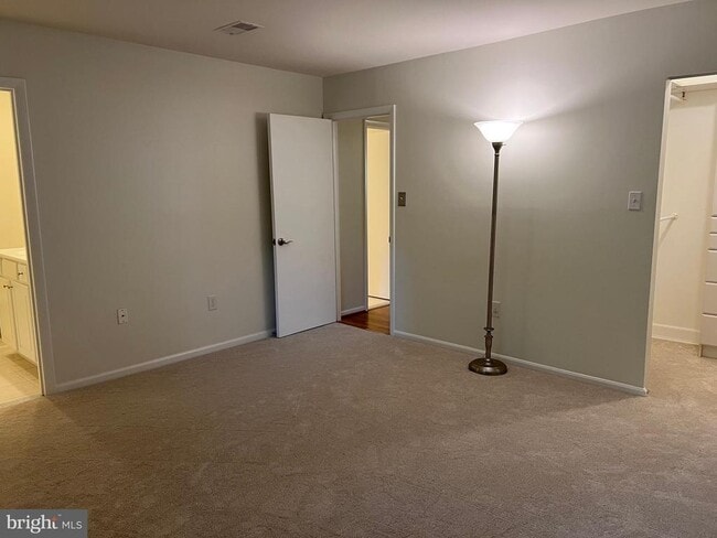 Building Photo - 11400 Turnmill Ln