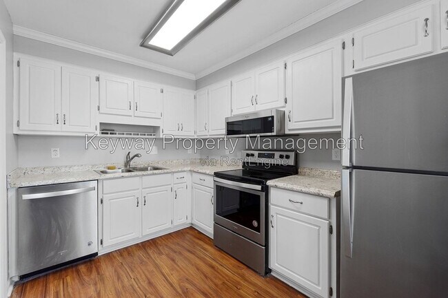 Building Photo - 18 Fowkewood Ct