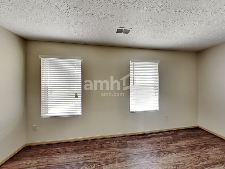 Building Photo - 7468 Hemrich Dr