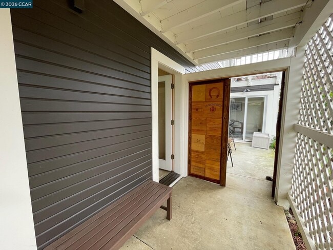 Building Photo - 216 Kentucky St