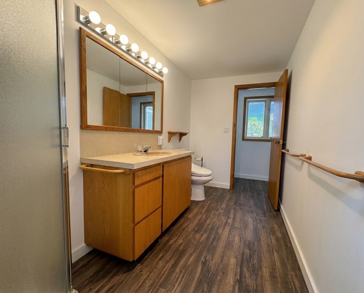 Building Photo - 17253 33rd Ave S