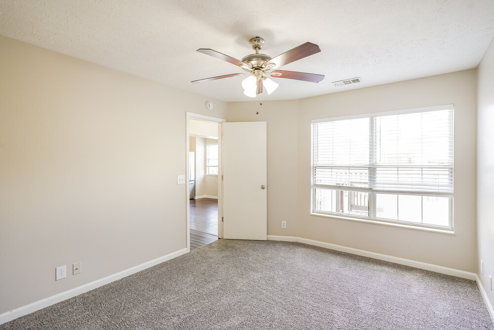Building Photo - 909 Bexhill Ct S