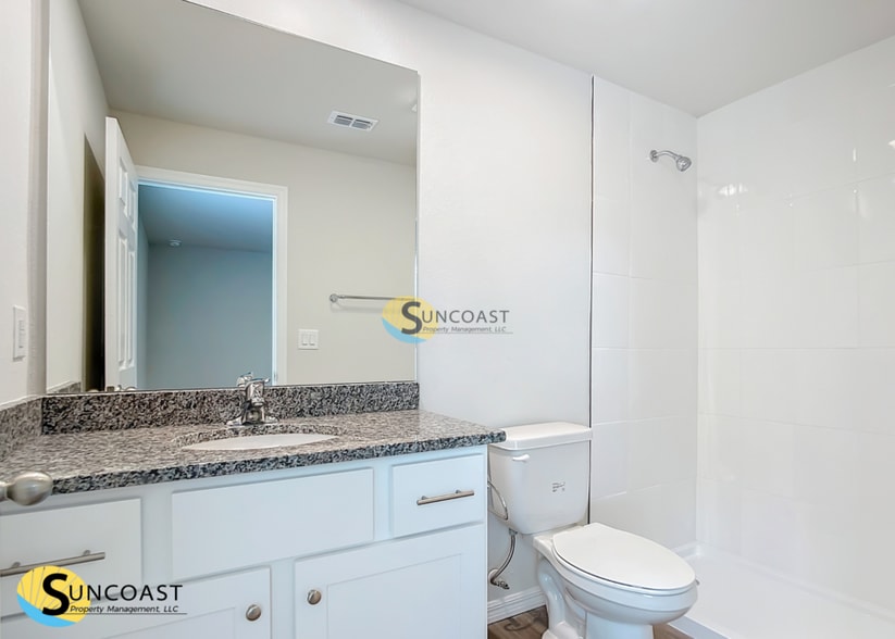 Building Photo - 109 E Harvard St