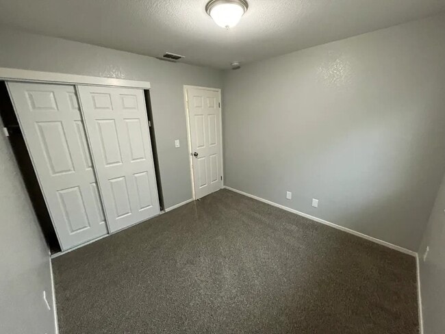 Building Photo - 19518 Vickie Ln