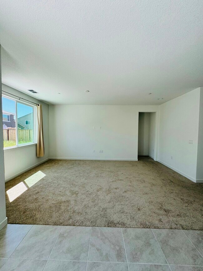 Building Photo - 5395 Trimonti Cir