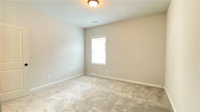 Building Photo - 4591 Silver Oak Dr