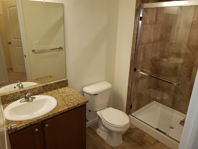 Building Photo - 14261 Shadywood Dr