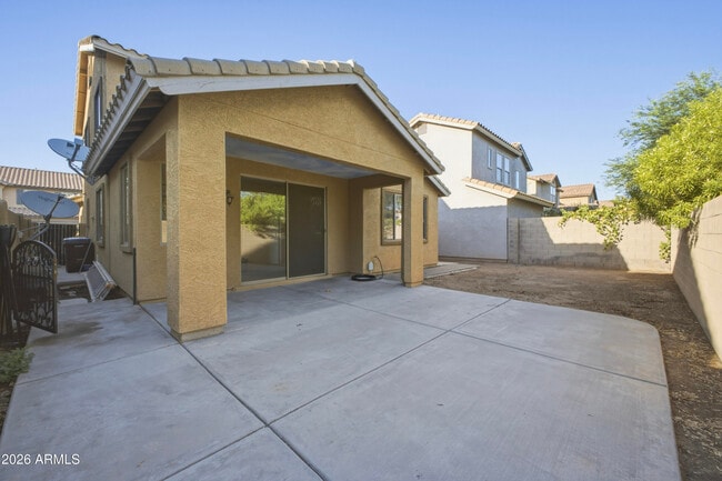 Building Photo - 5643 E Alder Ave