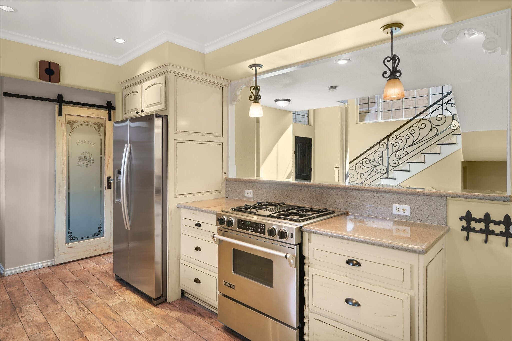 Building Photo - 24427 Ward St