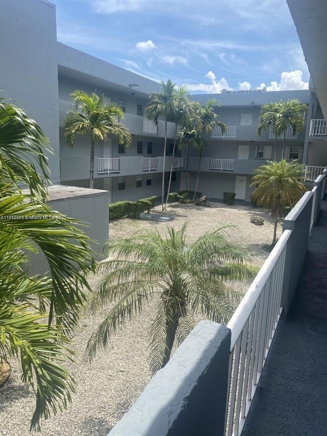 Building Photo - 1755 W 60th St