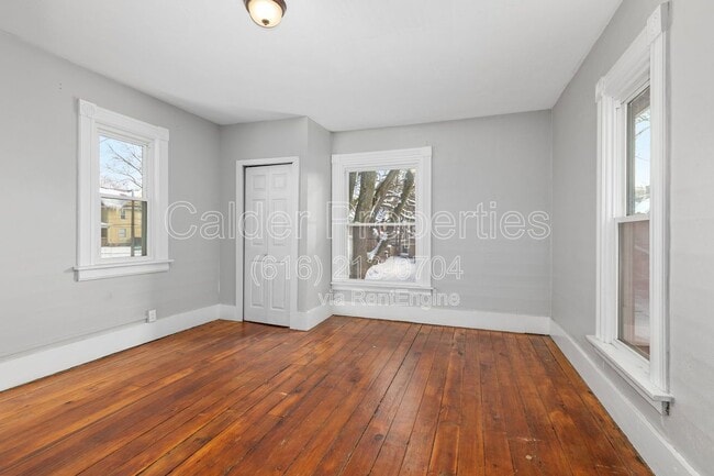 Building Photo - 51 Colfax St NE