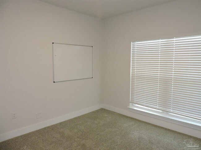 Building Photo - 5851 Sargassum Ln