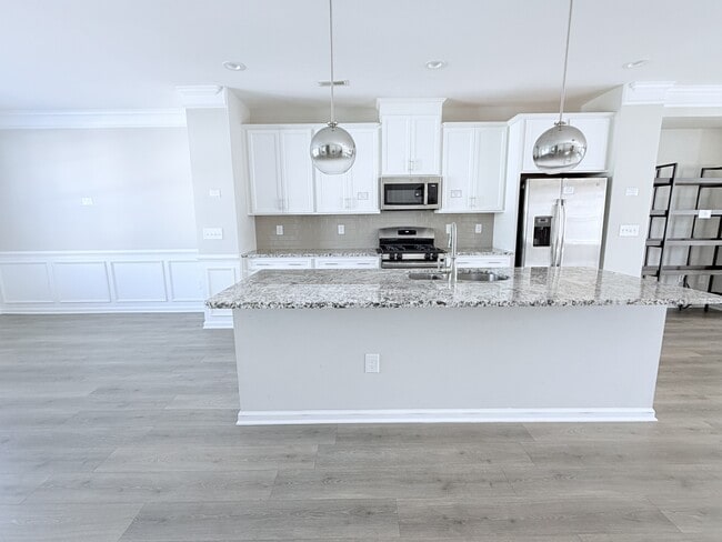 Building Photo - 939 Haybeck Ln