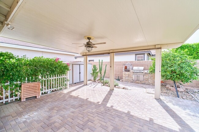 Building Photo - 82950 Vincent Dr